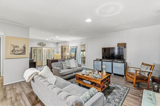 10578 High Hollows Drive 268, Dallas, TX 75230