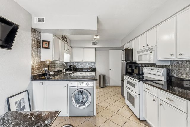 10578 High Hollows Drive 268, Dallas, TX 75230