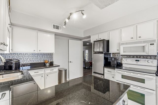 10578 High Hollows Drive 268, Dallas, TX 75230