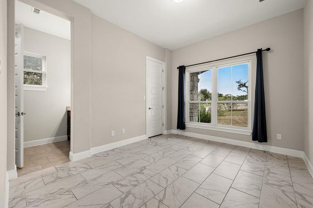 128 Stag Leap CT, Liberty Hill, TX 78642