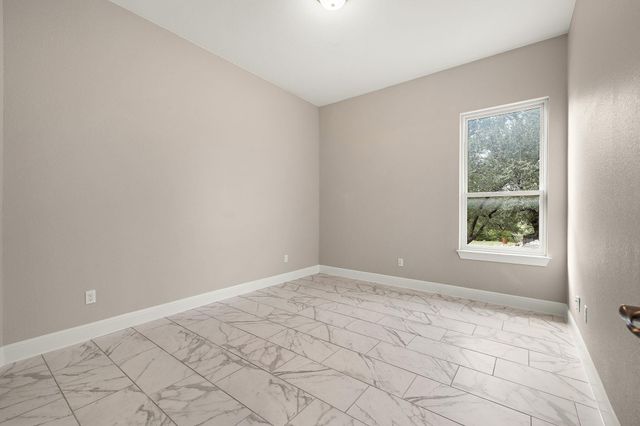 128 Stag Leap CT, Liberty Hill, TX 78642