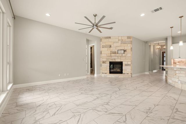 128 Stag Leap CT, Liberty Hill, TX 78642