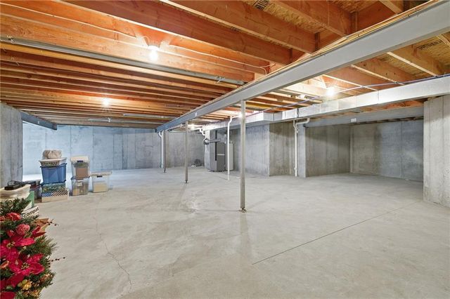 4237 Park Springs Drive, Lee's Summit, MO 64064