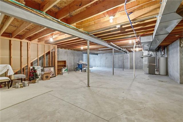 4237 Park Springs Drive, Lee's Summit, MO 64064