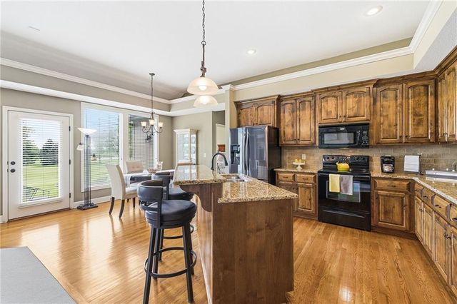 4237 Park Springs Drive, Lee's Summit, MO 64064