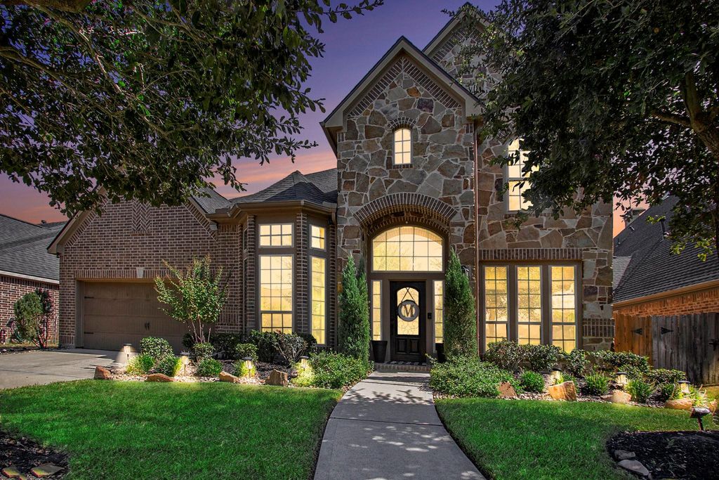 2807 Park Hills Drive, Katy, TX 77494