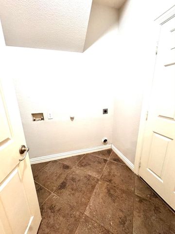 1216 Plaza Way, Richardson, TX 75080