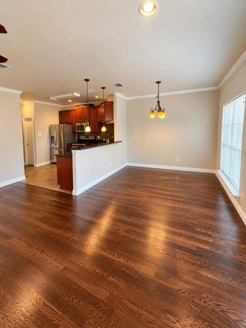 1216 Plaza Way, Richardson, TX 75080