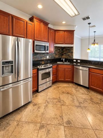 1216 Plaza Way, Richardson, TX 75080