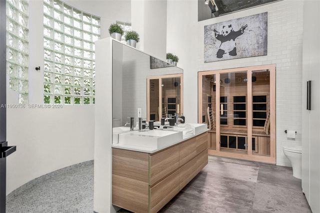 1000 NE 89th St, Miami, FL 33138