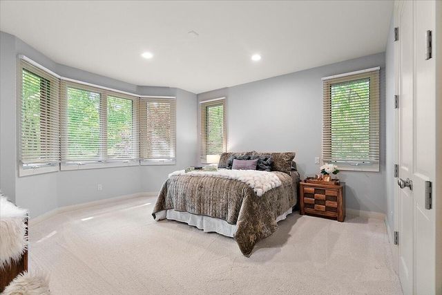4166 Mystic Oak Court NE, Grand Rapids, MI 49525