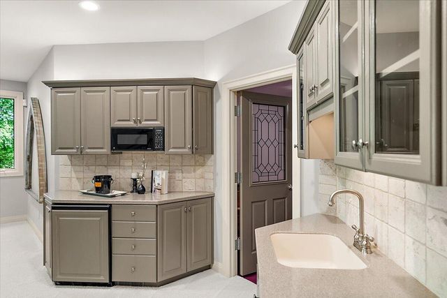 4166 Mystic Oak Court NE, Grand Rapids, MI 49525