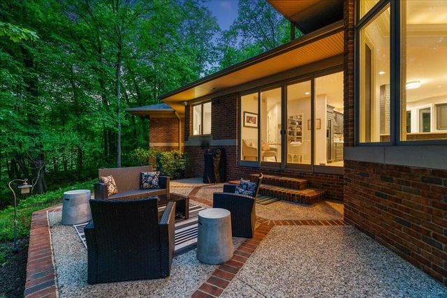 4166 Mystic Oak Court NE, Grand Rapids, MI 49525