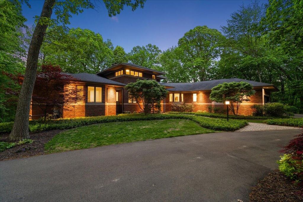 4166 Mystic Oak Court NE, Grand Rapids, MI 49525