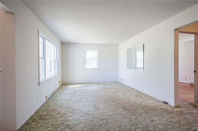 65 Villewood Drive, Greece, NY 14616