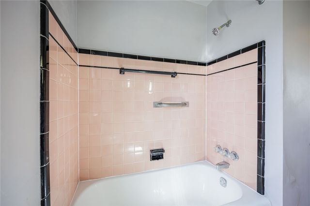 65 Villewood Drive, Greece, NY 14616