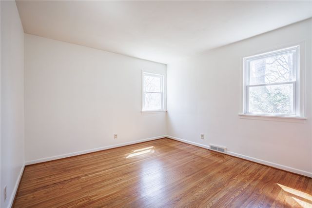 65 Villewood Drive, Greece, NY 14616