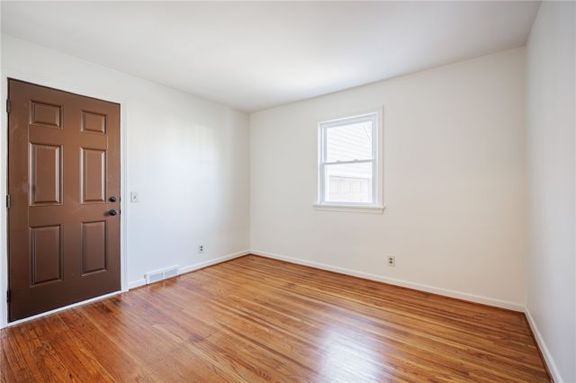 65 Villewood Drive, Greece, NY 14616