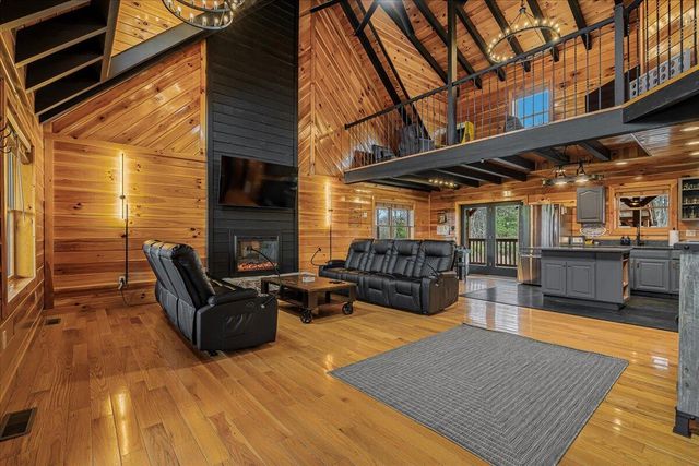 1080 State Hwy 715, Rogers, KY 41365