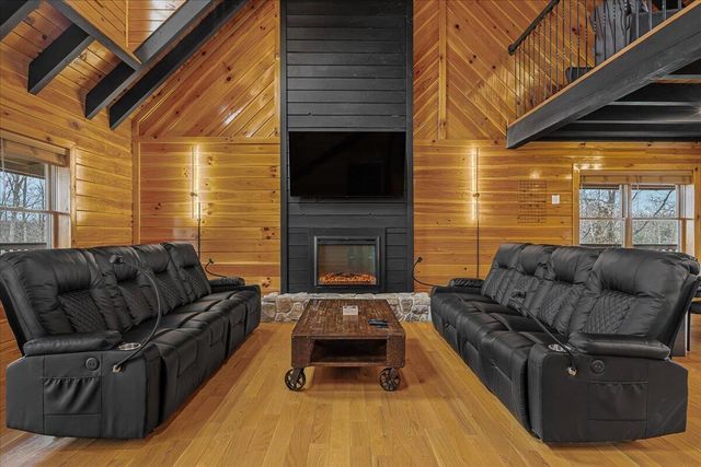 1080 State Hwy 715, Rogers, KY 41365