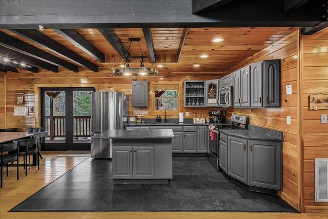 1080 State Hwy 715, Rogers, KY 41365