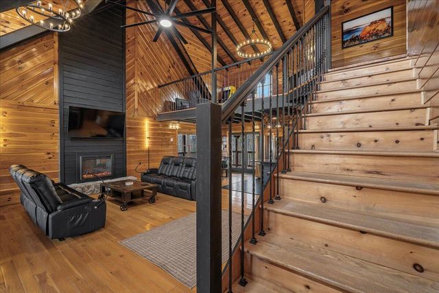 1080 State Hwy 715, Rogers, KY 41365