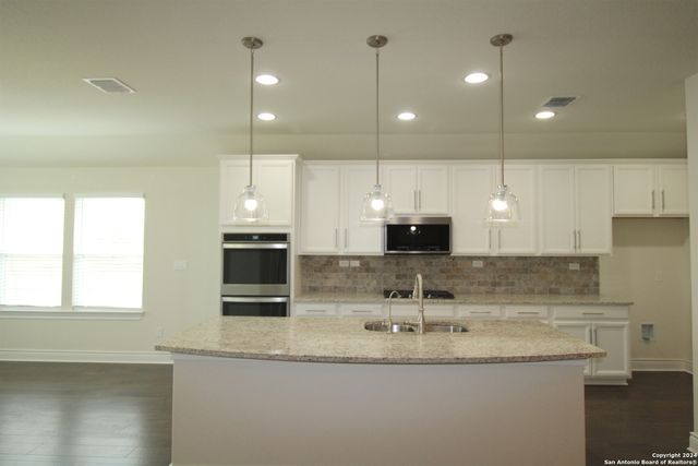 3050 Bright Skies, San Antonio, TX 78261