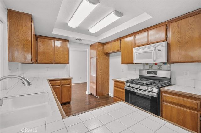 7553 Niagara, Fontana, CA 92336