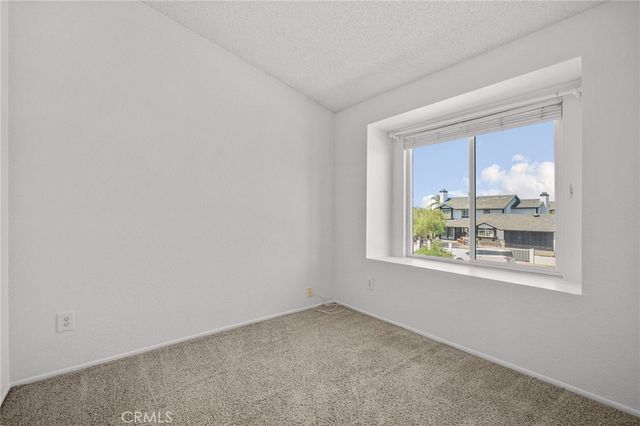 7553 Niagara, Fontana, CA 92336