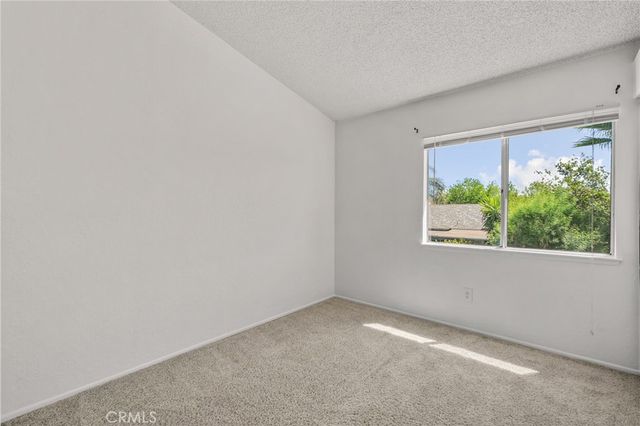 7553 Niagara, Fontana, CA 92336