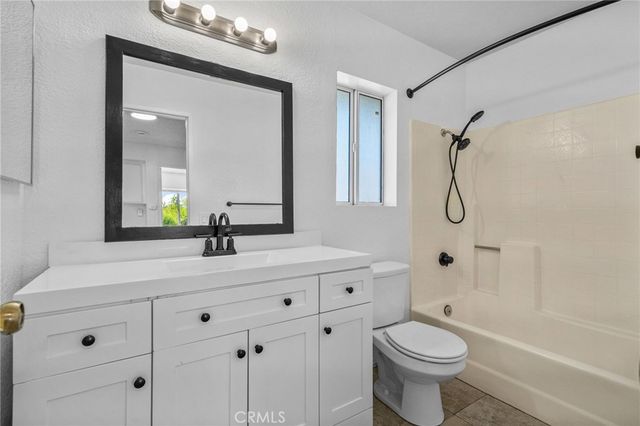 7553 Niagara, Fontana, CA 92336