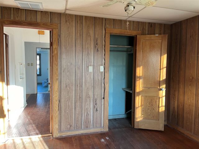 612 Silliman Street, Sealy, TX 77474