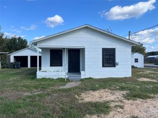 612 Silliman Street, Sealy, TX 77474