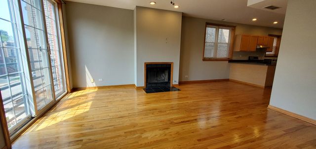 2554 W Walton Street 2, Chicago, IL 60622