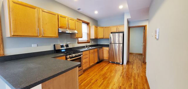 2554 W Walton Street 2, Chicago, IL 60622