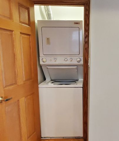 2554 W Walton Street 2, Chicago, IL 60622