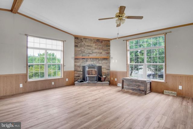 1 PINE ST, Fredericksburg, PA 17026