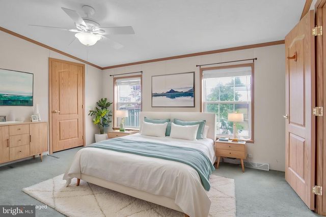 1 PINE ST, Fredericksburg, PA 17026