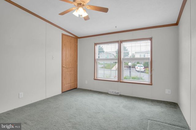 1 PINE ST, Fredericksburg, PA 17026