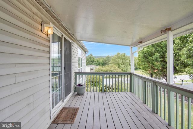 1 PINE ST, Fredericksburg, PA 17026