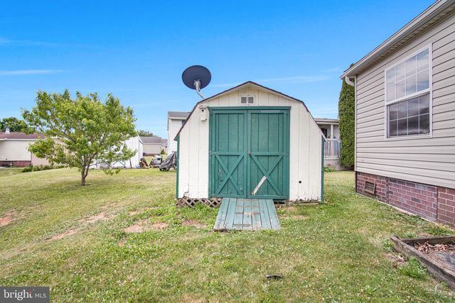 1 PINE ST, Fredericksburg, PA 17026