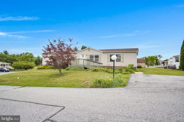 1 PINE ST, Fredericksburg, PA 17026