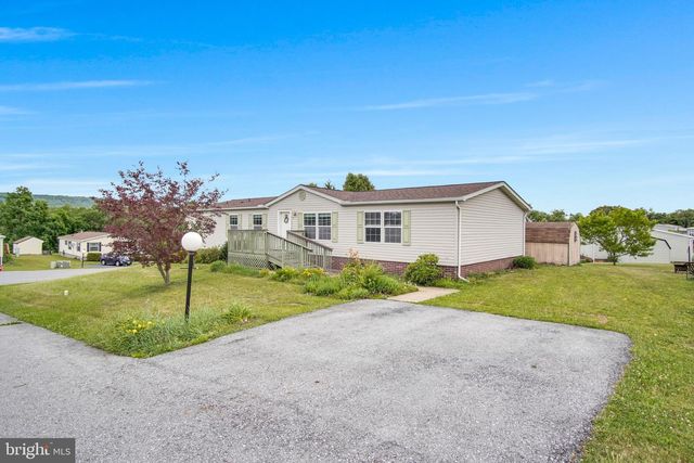 1 PINE ST, Fredericksburg, PA 17026