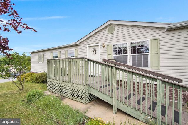 1 PINE ST, Fredericksburg, PA 17026