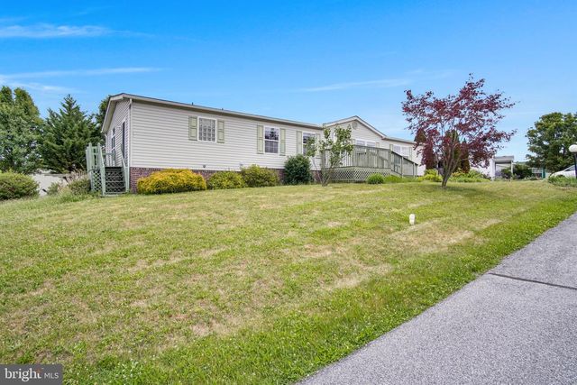 1 PINE ST, Fredericksburg, PA 17026