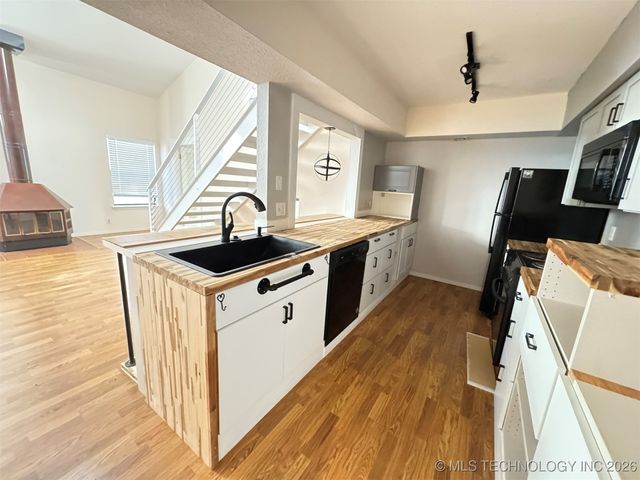 13502 E 30th Place E, Tulsa, OK 74134