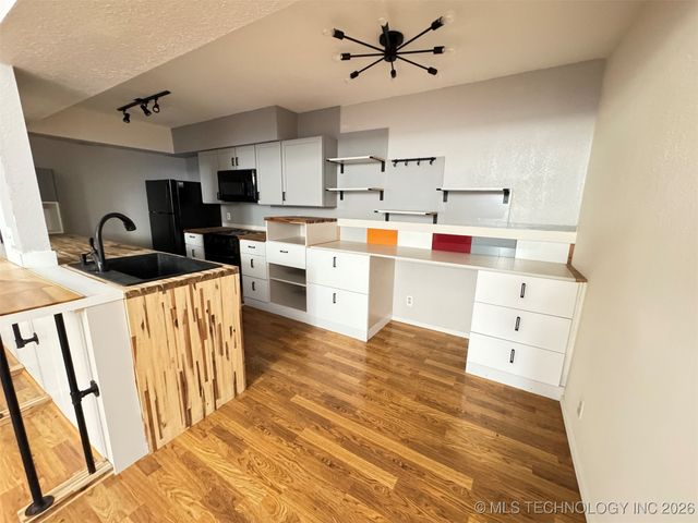 13502 E 30th Place E, Tulsa, OK 74134