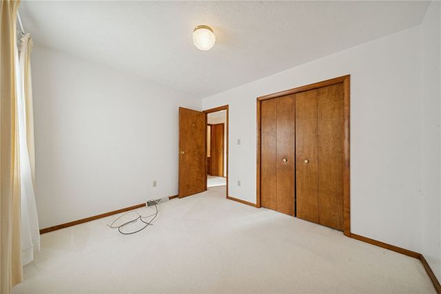 805 James Way, Mt Pleasant Boro, PA 15666