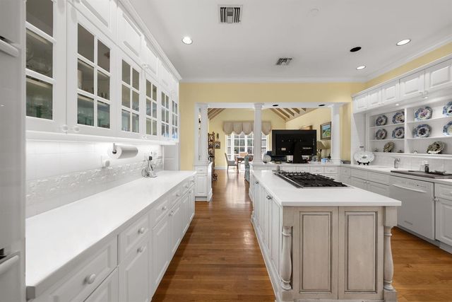 240 Tangier Avenue, Palm Beach, FL 33480
