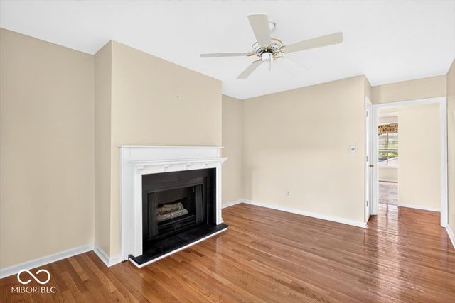 528 E Hunters Drive D, Carmel, IN 46032